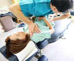 三上雄一が矯正してる画像